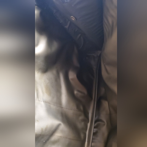 **SOLD **(Authentic Gucci Handbag - Picture 8 of 12